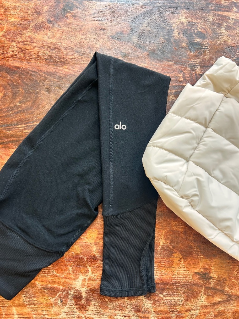 ALO Yoga Pants